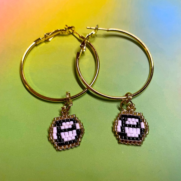 BEADED INITIAL HOOP EARRINGS- "B" - Picture 1 of 3